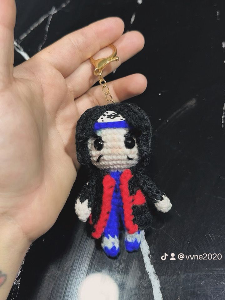Itachi tejido anime
